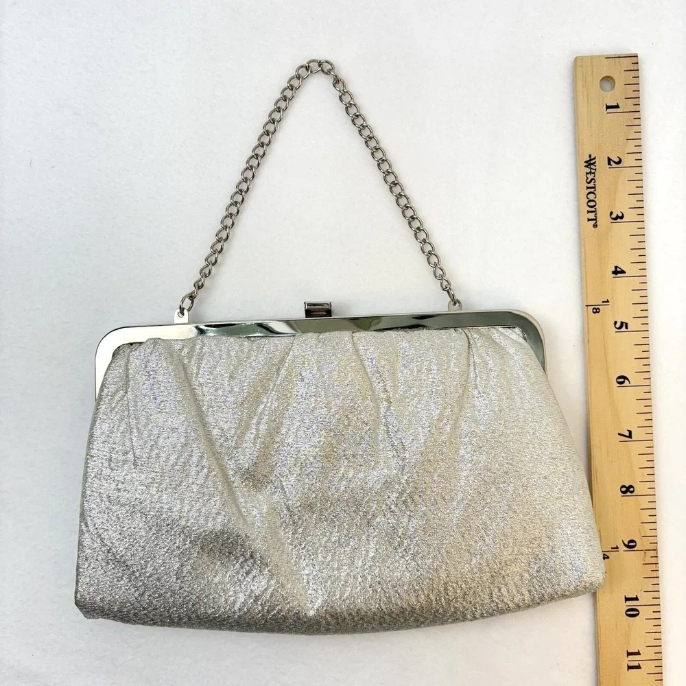VTG Silver Lame' Fancy Formal Evening Cocktail Party Purse Clutch Chain Handle